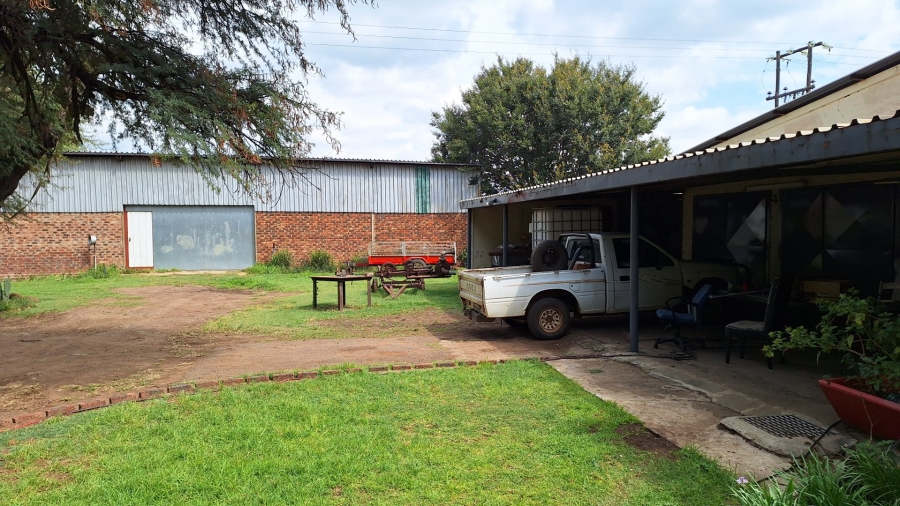 9 Bedroom Property for Sale in Haaskraal A H North West